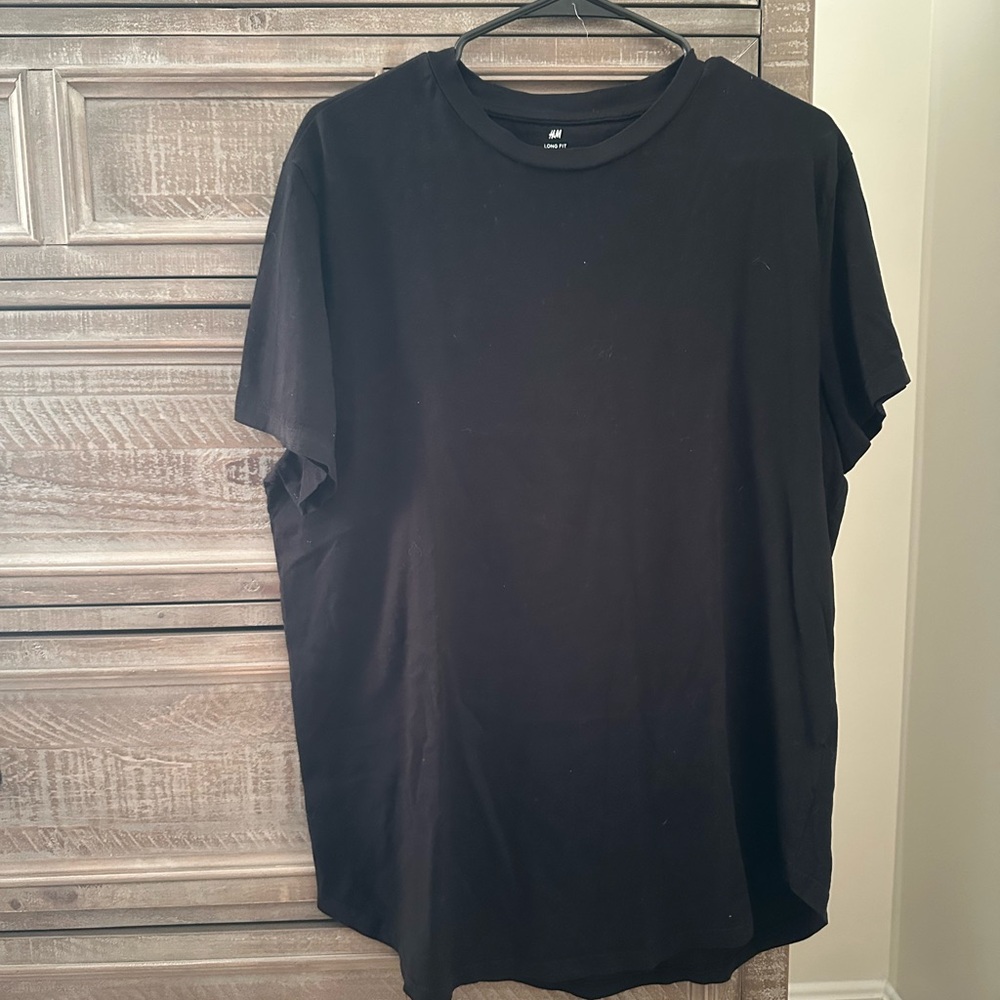 Men’s H&M tee